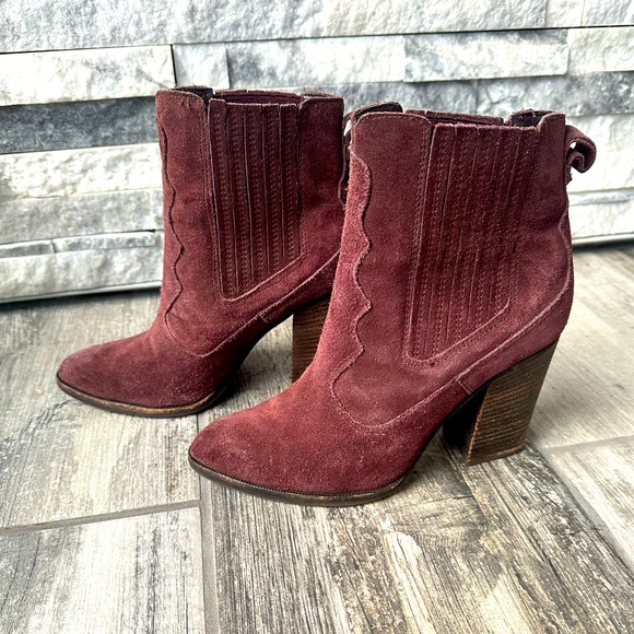 Dolce Vita Shoes - Dolce Vita Suede  Western Boho Dark Cherry Purple Ankle Fall  Booties  Size 7